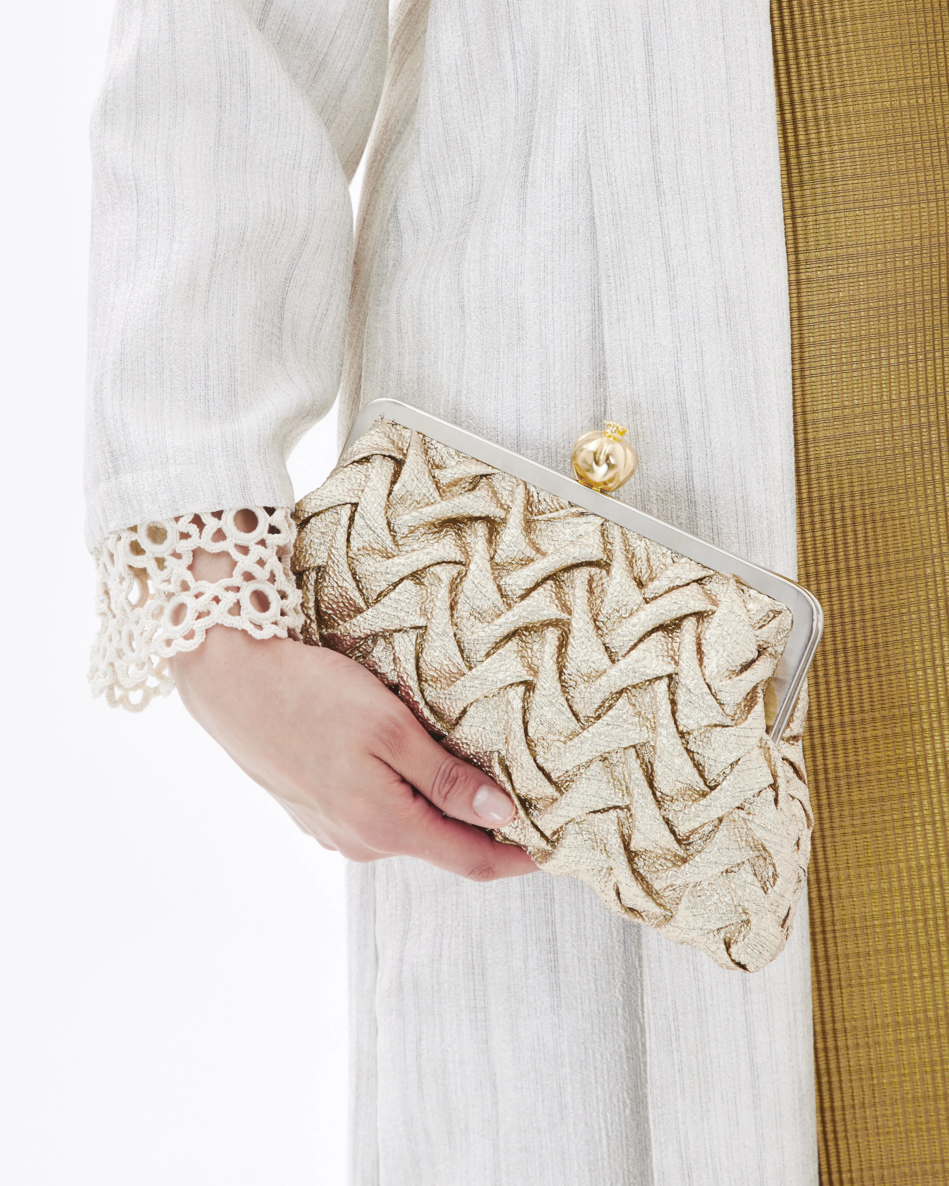 CROCHET CUFF ON SUGAR COVER UP