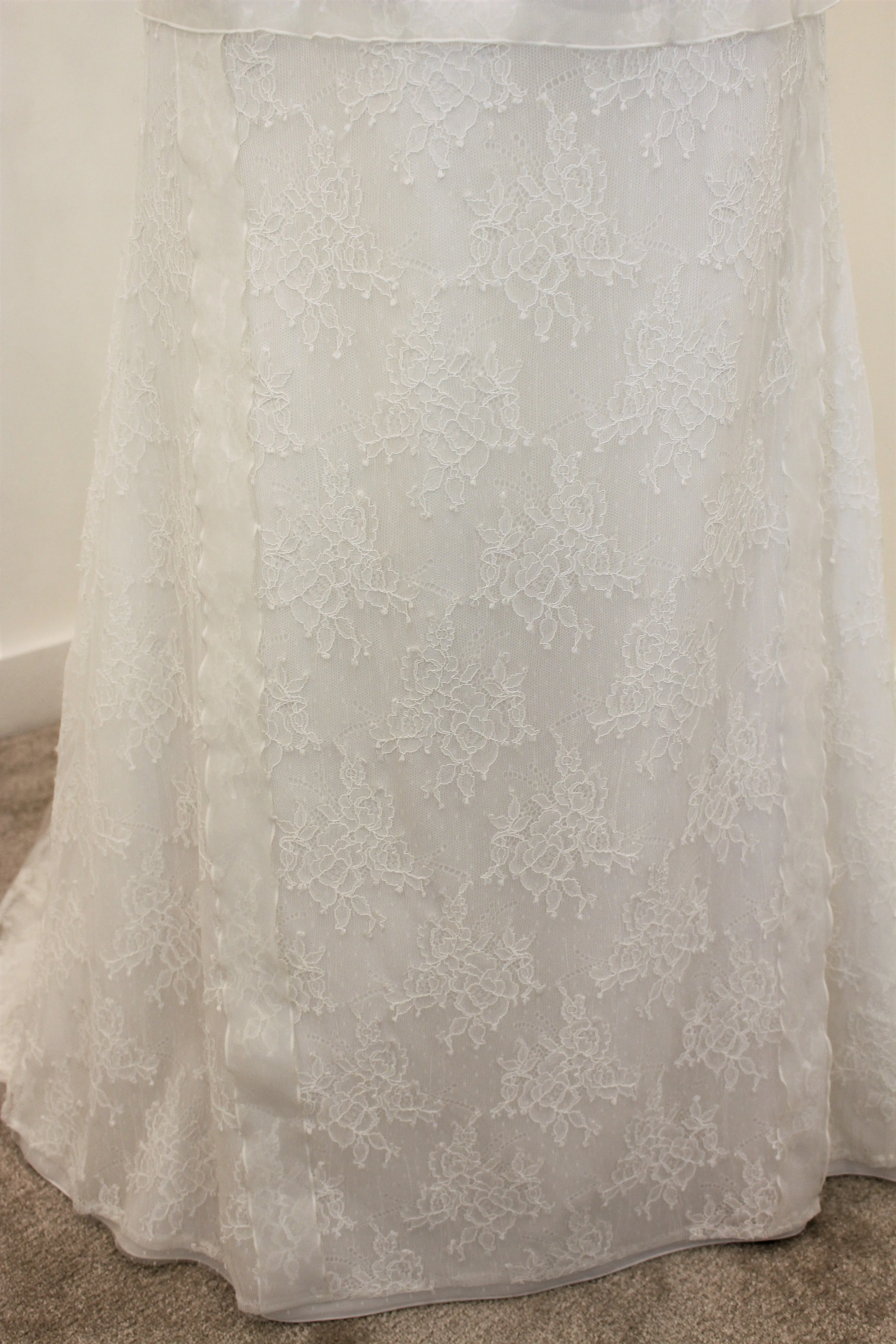 Cymbeline Ariane designer lace boho sample wedding dress size UK 12