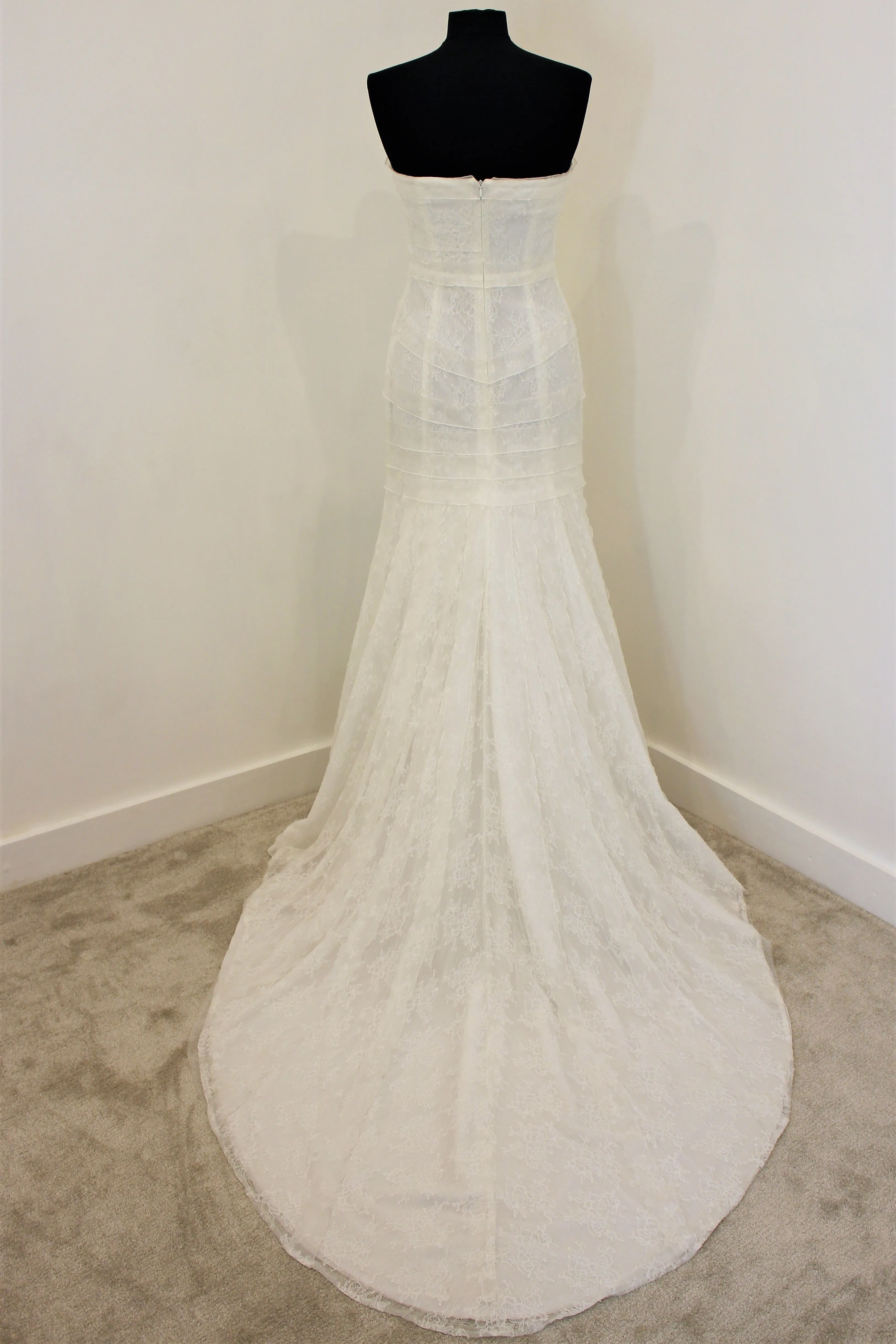 Cymbeline Ariane designer lace boho sample wedding dress size UK 12