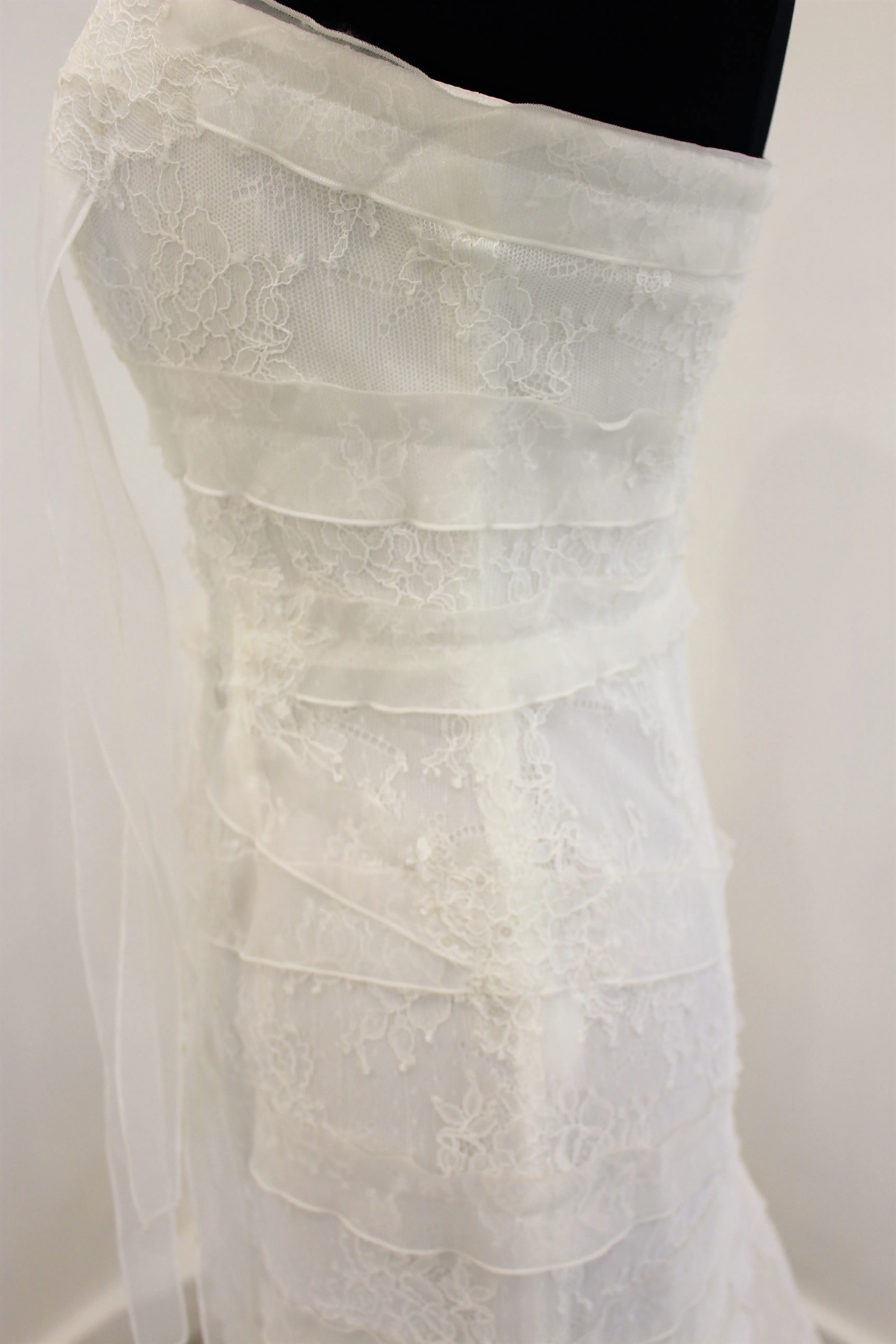Cymbeline Ariane designer lace boho sample wedding dress size UK 12