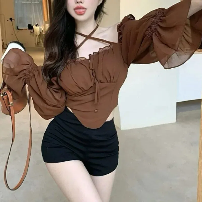 Fairy- grunge Style Bluse mit Puffärmeln und Kreuzträge