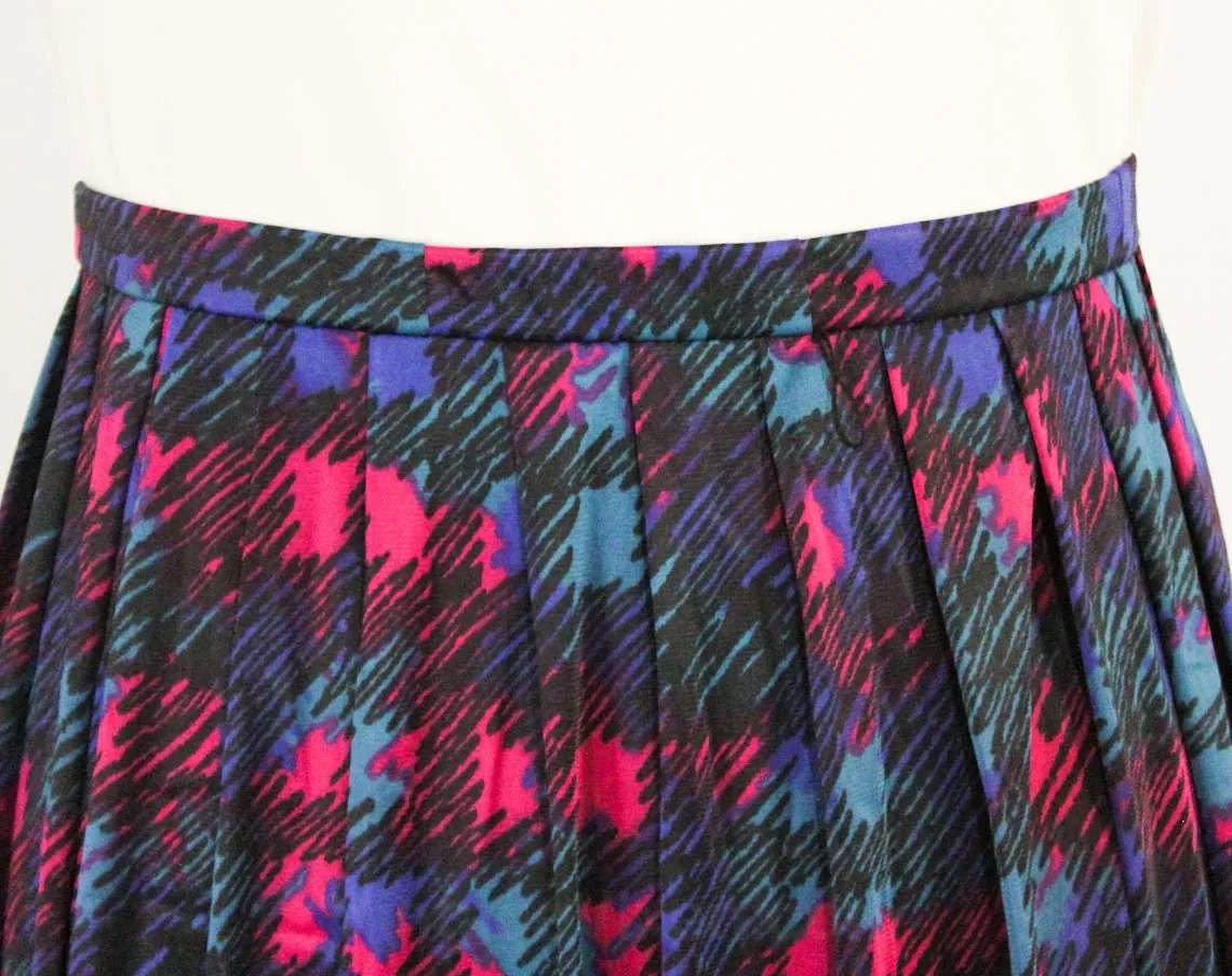 Size 12 Pleated Skirt - 1960s Magenta Pink Indigo Blue Turquoise Teal Black - Scribbled Plaid 60s Print - Original Belt - Waist 29.5 - 49581